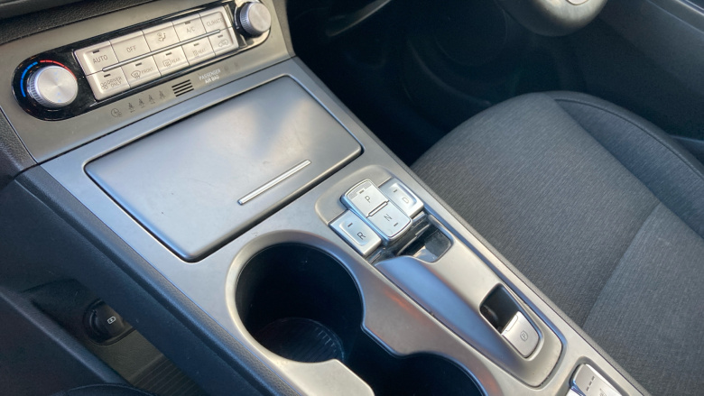 Hyundai KONA 100kW Premium 39kWh 5dr Auto Electric Hatchback